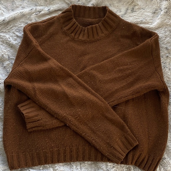 Brown turtleneck - Picture 1 of 2